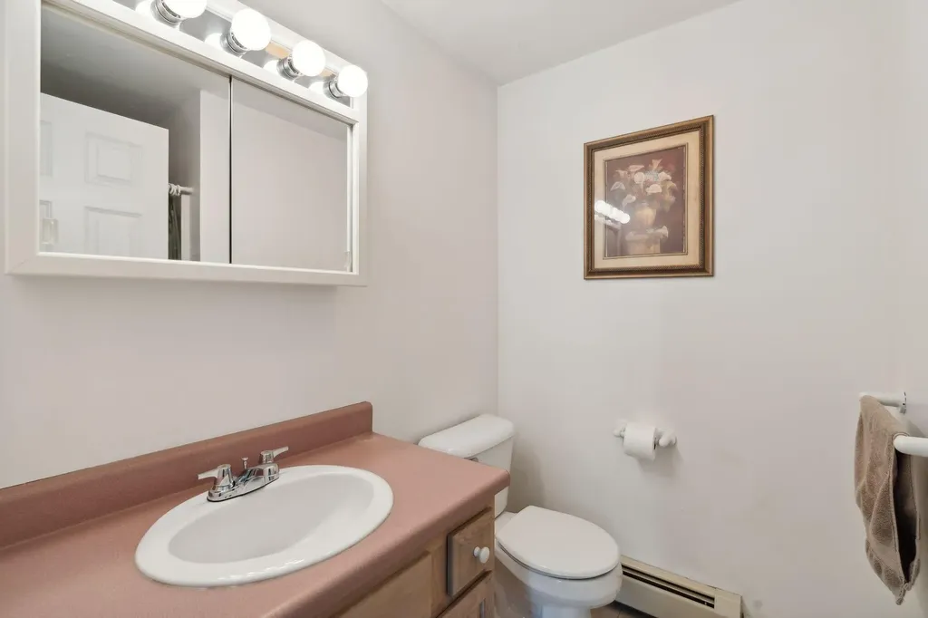 25 Holly Lane Windham ME 04062