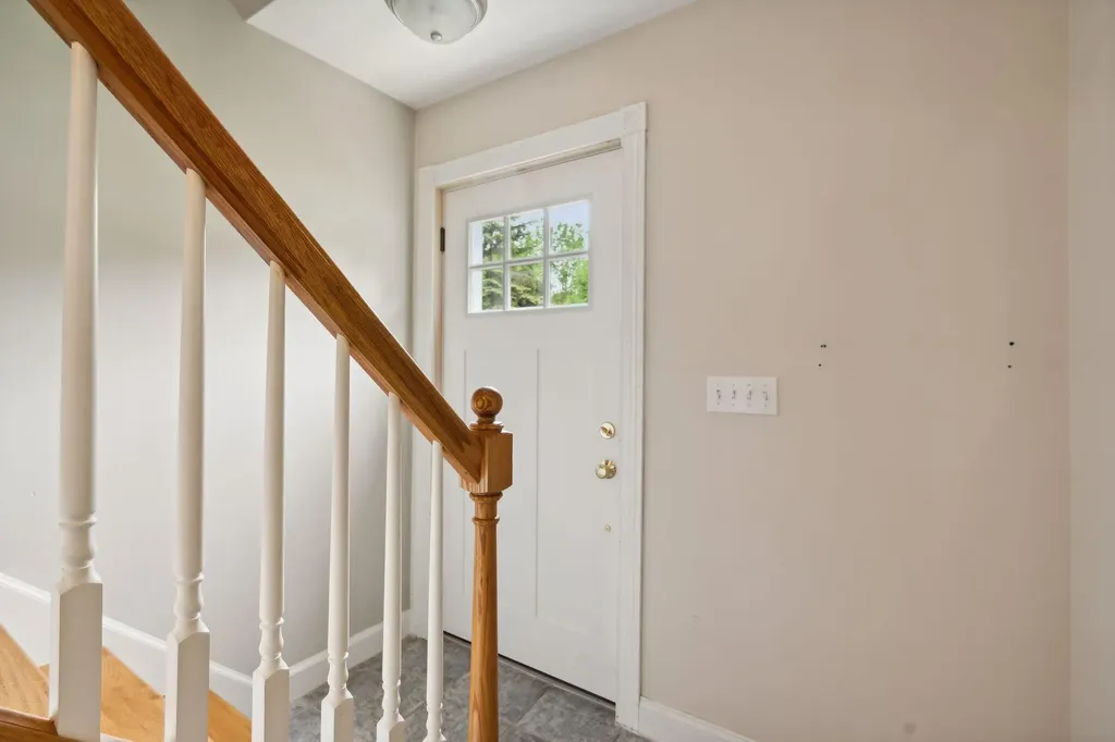 25 Holly Lane Windham ME 04062