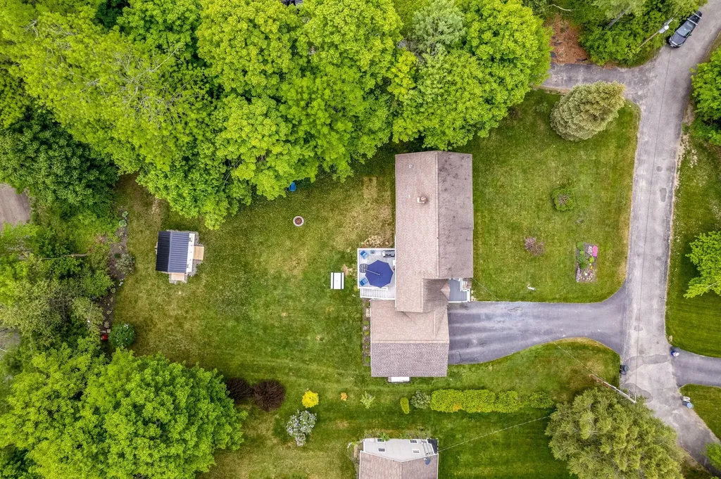 25 Holly Lane Windham ME 04062