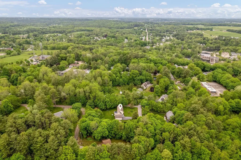 25 Holly Lane Windham ME 04062