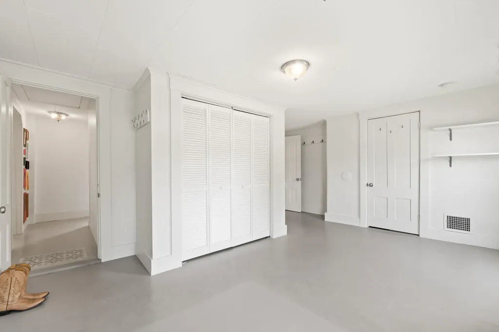 7 John Street Lyman ME 04002
