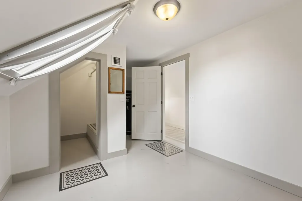 7 John Street Lyman ME 04002