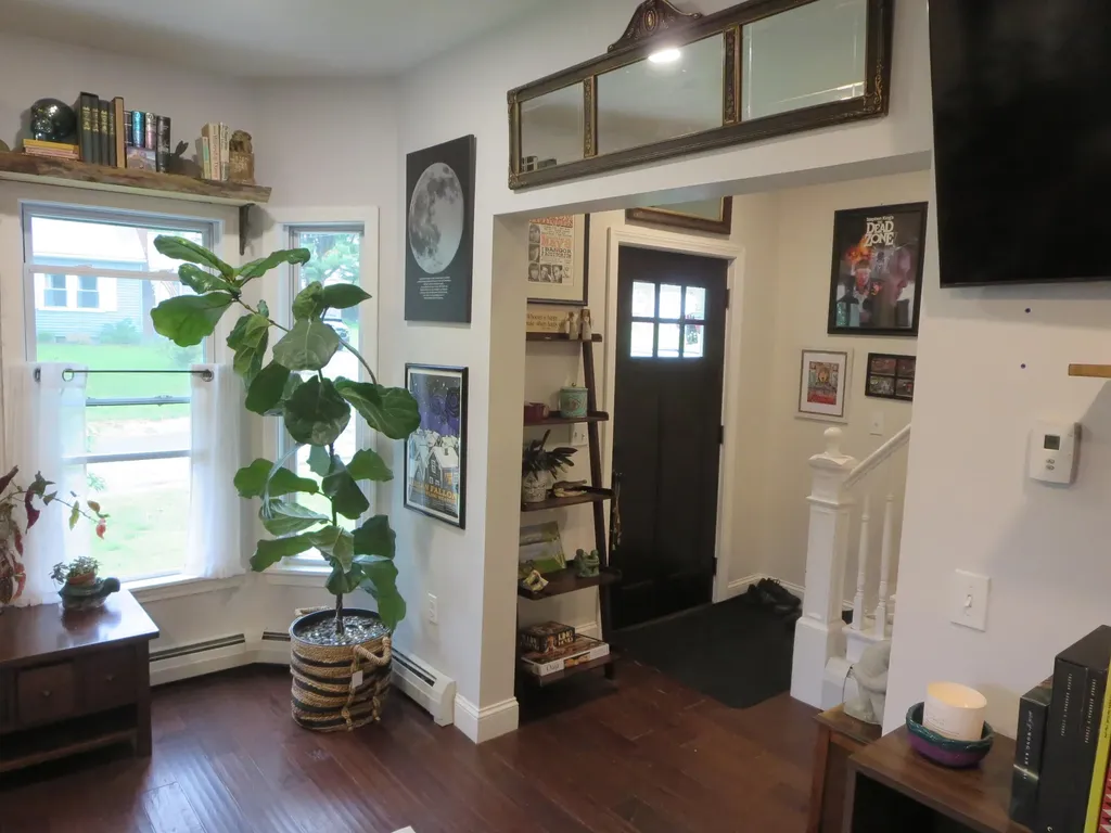 17 Mayo Street Dover-foxcroft ME 04426