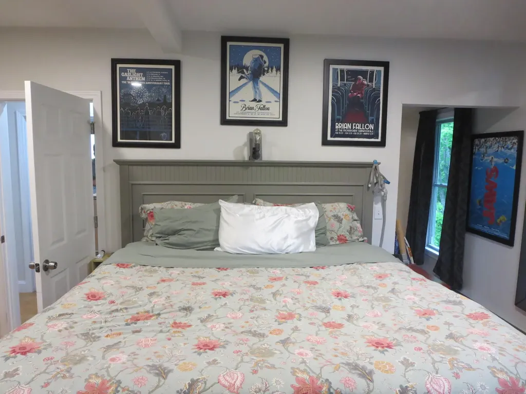 17 Mayo Street Dover-foxcroft ME 04426