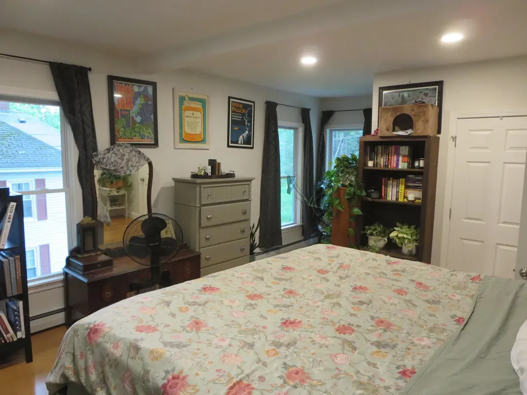 17 Mayo Street Dover-foxcroft ME 04426