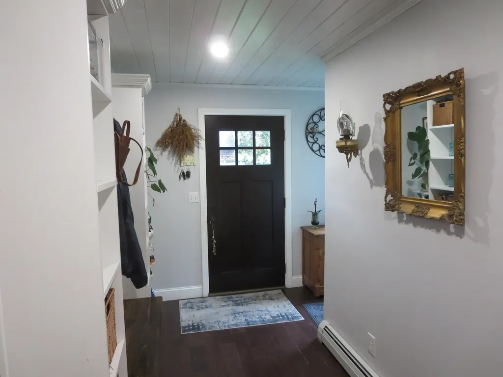 17 Mayo Street Dover-foxcroft ME 04426