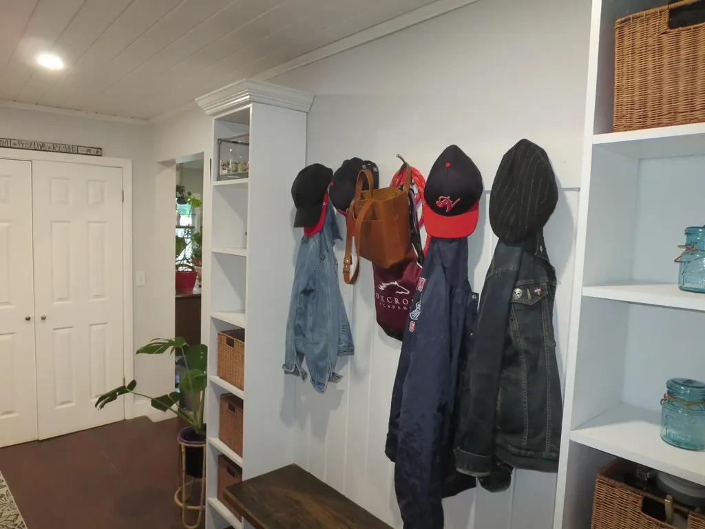 17 Mayo Street Dover-foxcroft ME 04426