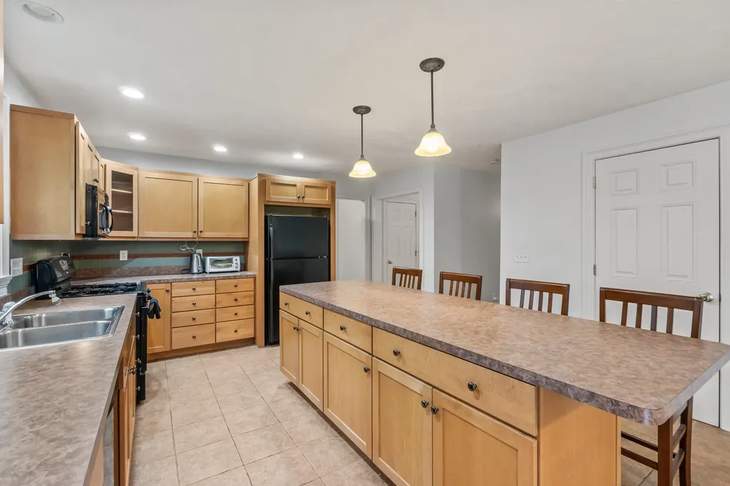 45 Meadow Pond Road South Berwick ME 03908