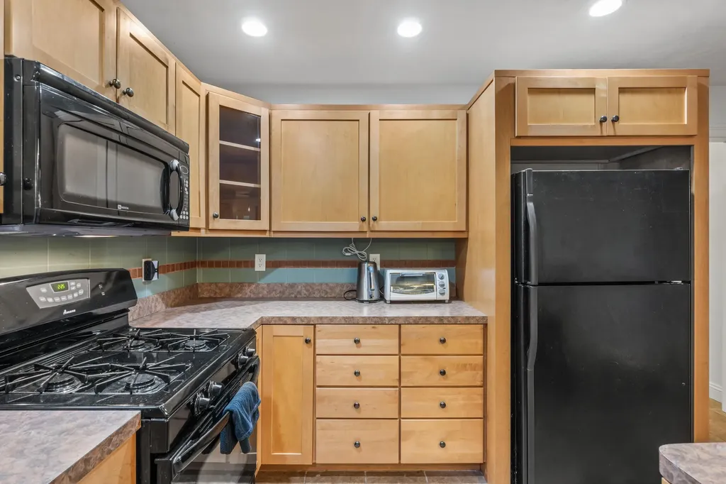 45 Meadow Pond Road South Berwick ME 03908