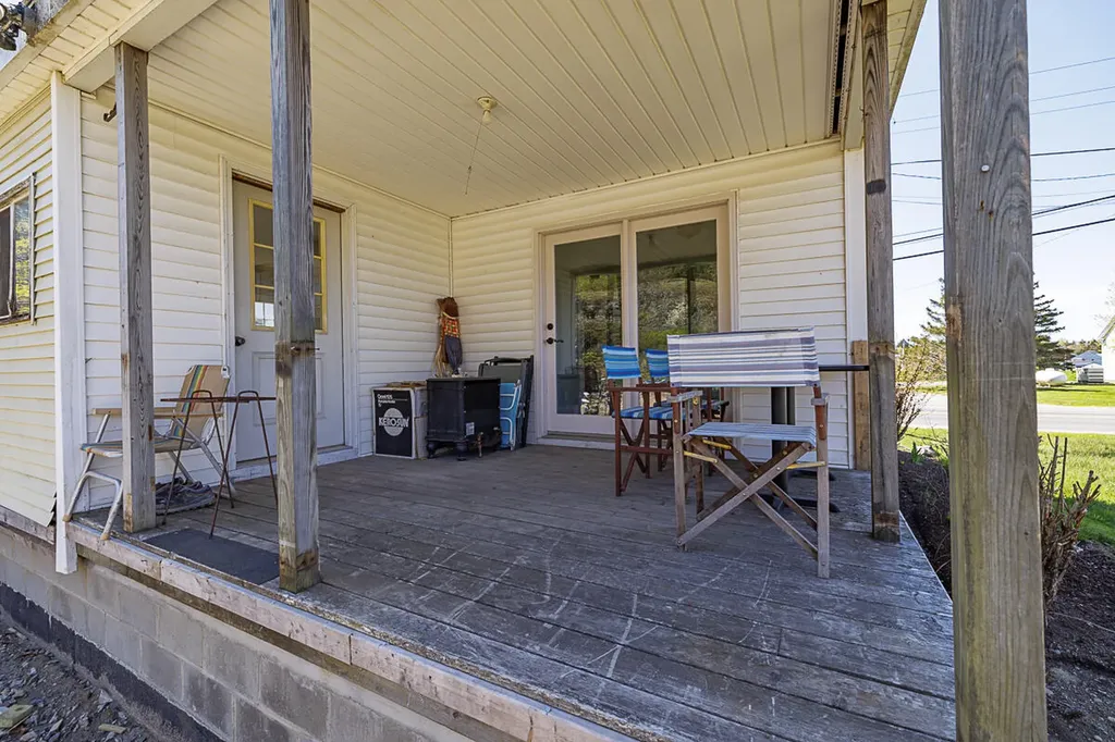 77 Washington Street Eastport ME 04631