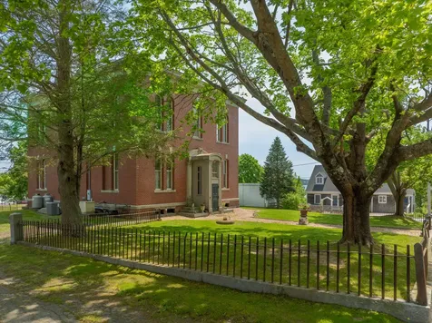 7 Middle Street Wiscasset ME 04578