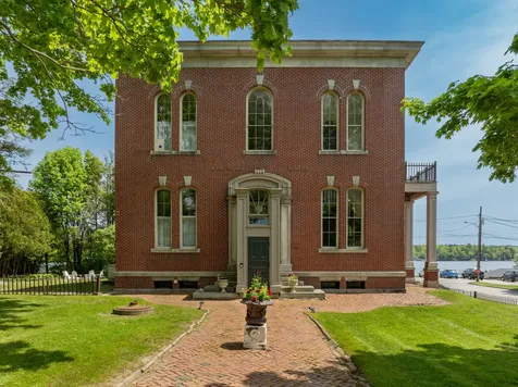 7 Middle Street Wiscasset ME 04578
