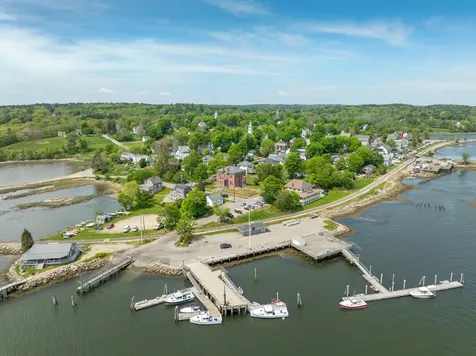 7 Middle Street Wiscasset ME 04578