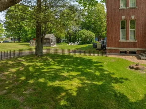 7 Middle Street Wiscasset ME 04578