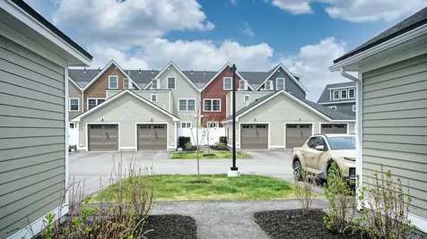 18 Pacer Way Scarborough ME 04074