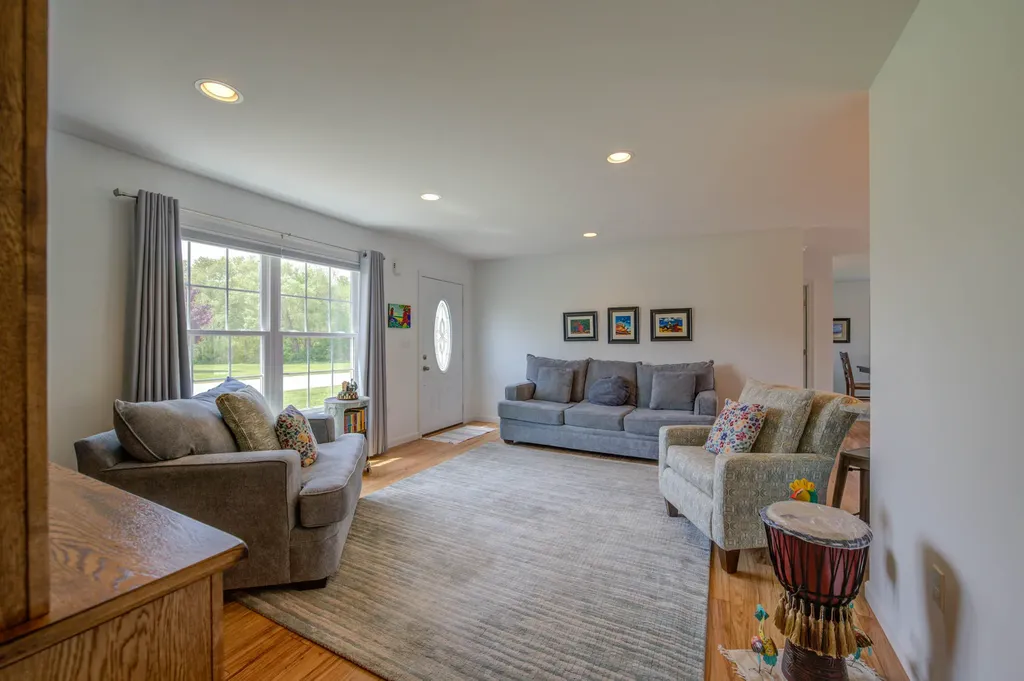 13 Sunrise Drive Hallowell ME 04347