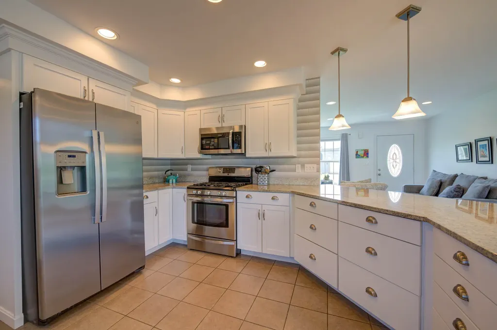13 Sunrise Drive Hallowell ME 04347