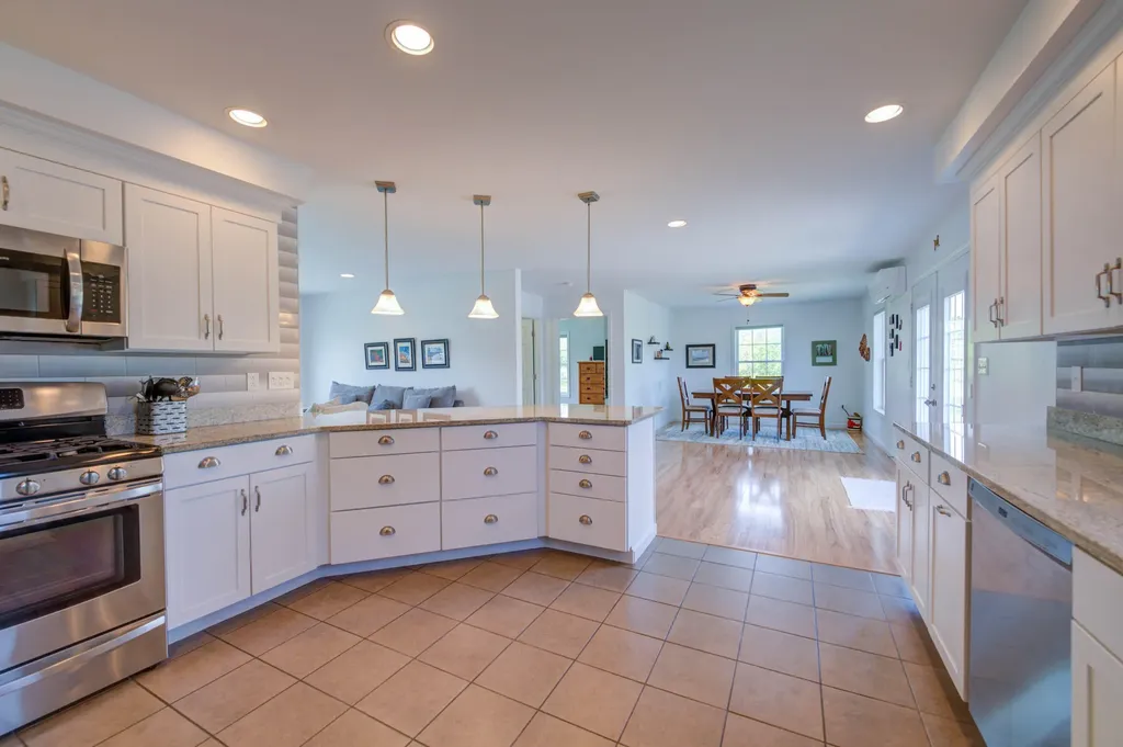 13 Sunrise Drive Hallowell ME 04347