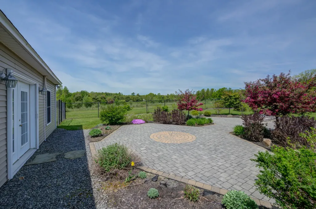 13 Sunrise Drive Hallowell ME 04347
