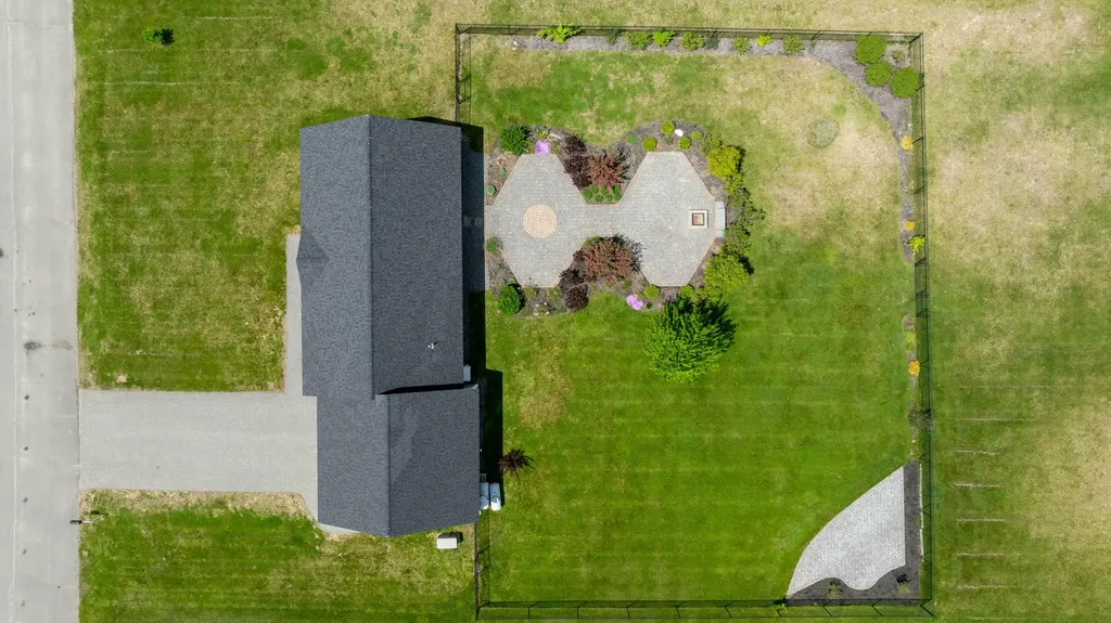 13 Sunrise Drive Hallowell ME 04347