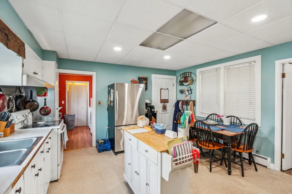 11 Pearl Street Auburn ME 04210