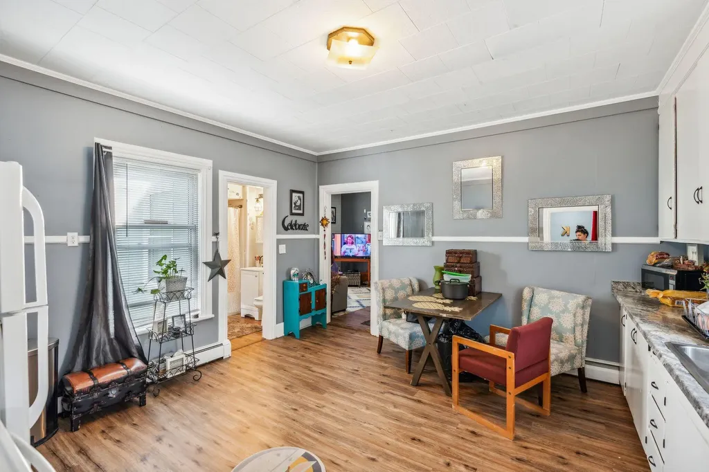 11 Pearl Street Auburn ME 04210