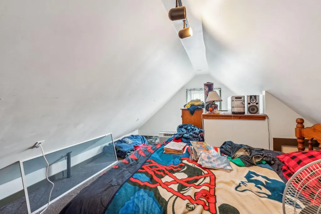11 Pearl Street Auburn ME 04210