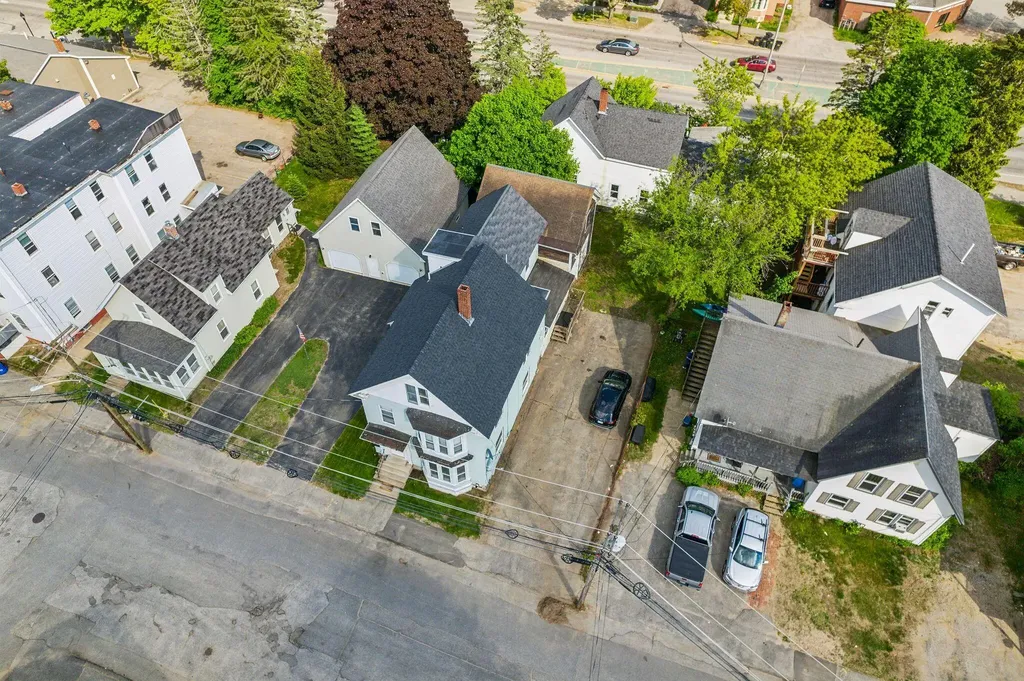 11 Pearl Street Auburn ME 04210