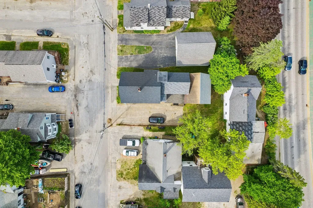 11 Pearl Street Auburn ME 04210