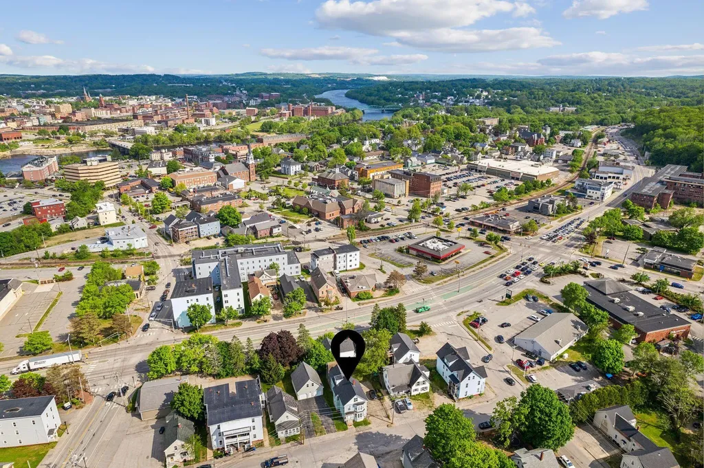 11 Pearl Street Auburn ME 04210