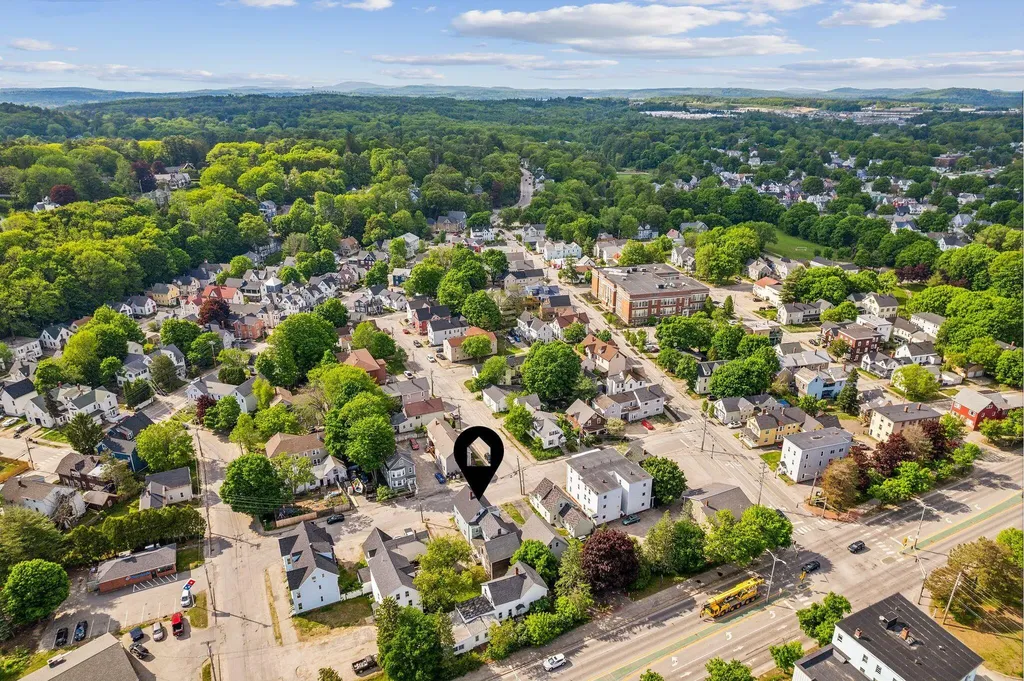 11 Pearl Street Auburn ME 04210