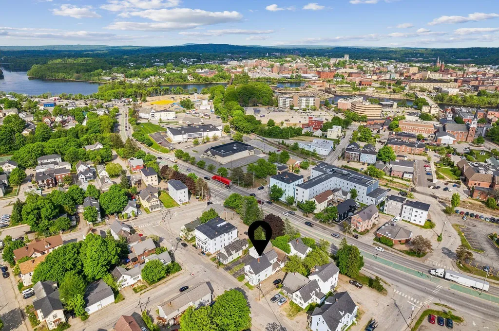 11 Pearl Street Auburn ME 04210