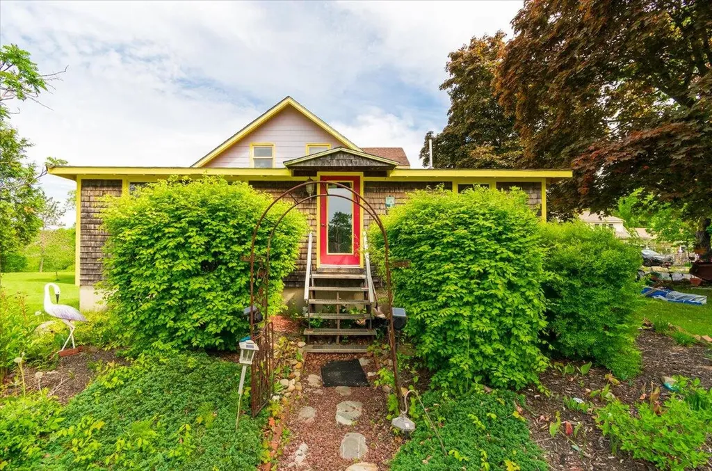 63 Depot Street Union ME 04862