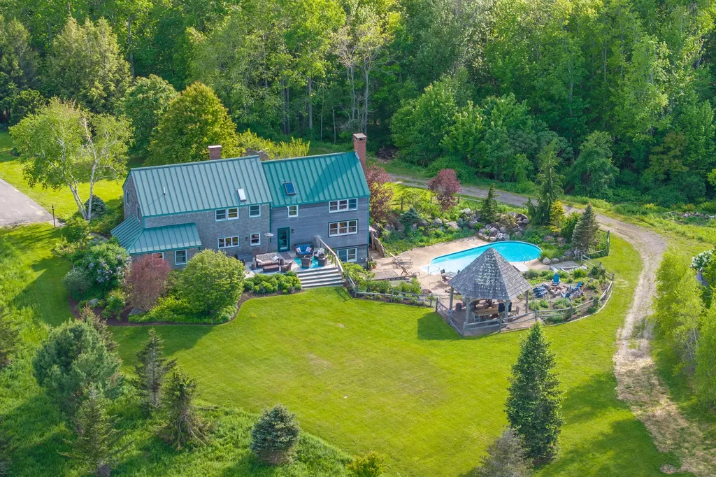 62 Meadow Street Rockport ME 04856
