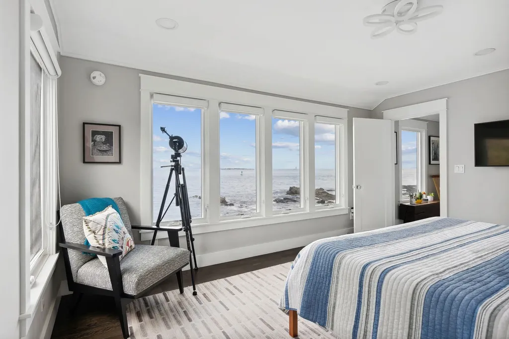 2 Garden Circle Cape Elizabeth ME 04107