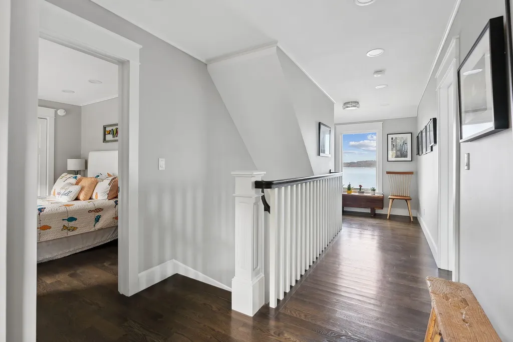 2 Garden Circle Cape Elizabeth ME 04107