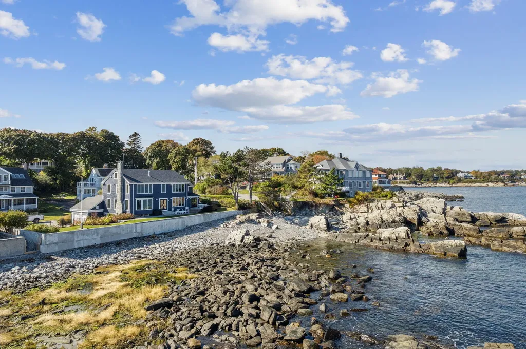 2 Garden Circle Cape Elizabeth ME 04107