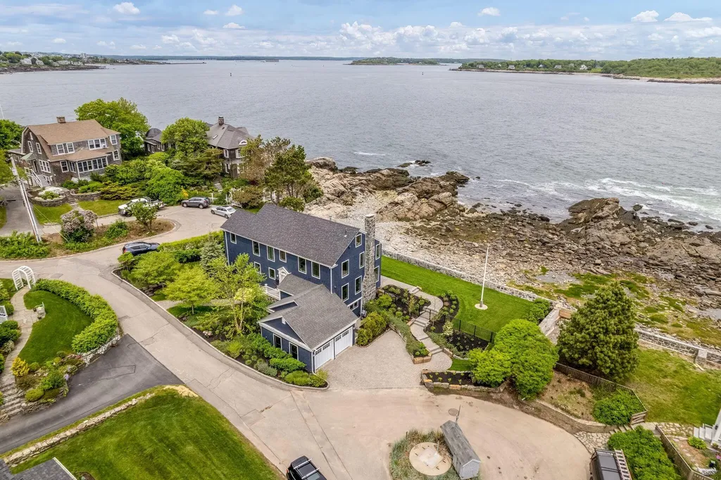 2 Garden Circle Cape Elizabeth ME 04107