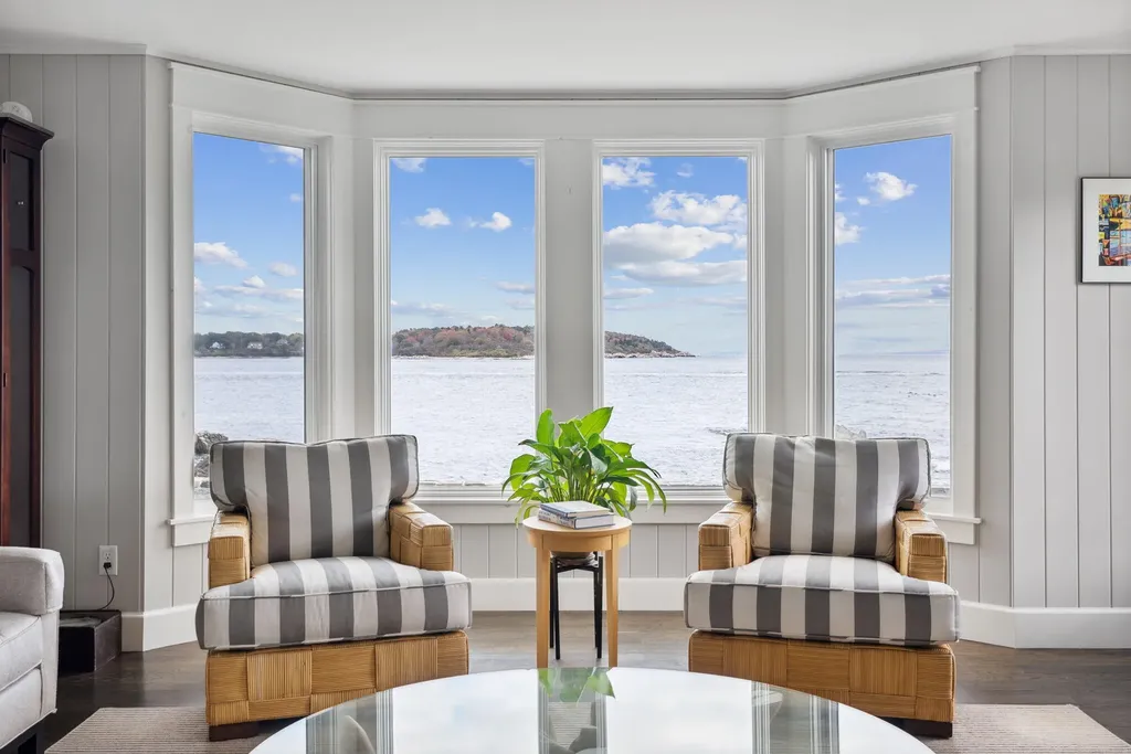 2 Garden Circle Cape Elizabeth ME 04107