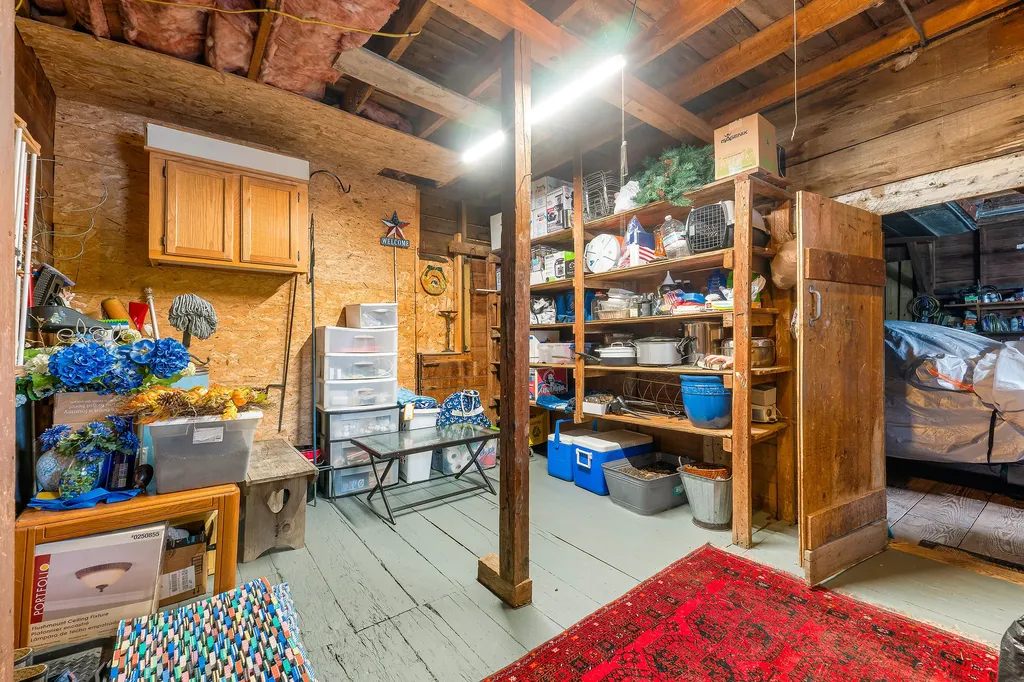 14 Lake Street Oxford ME 04270