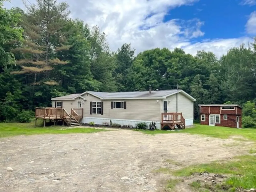 36 Gerald Drive Monmouth ME 04259
