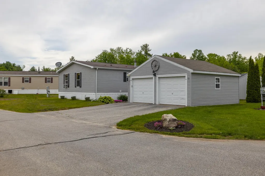 78 Forest Drive Poland ME 04274