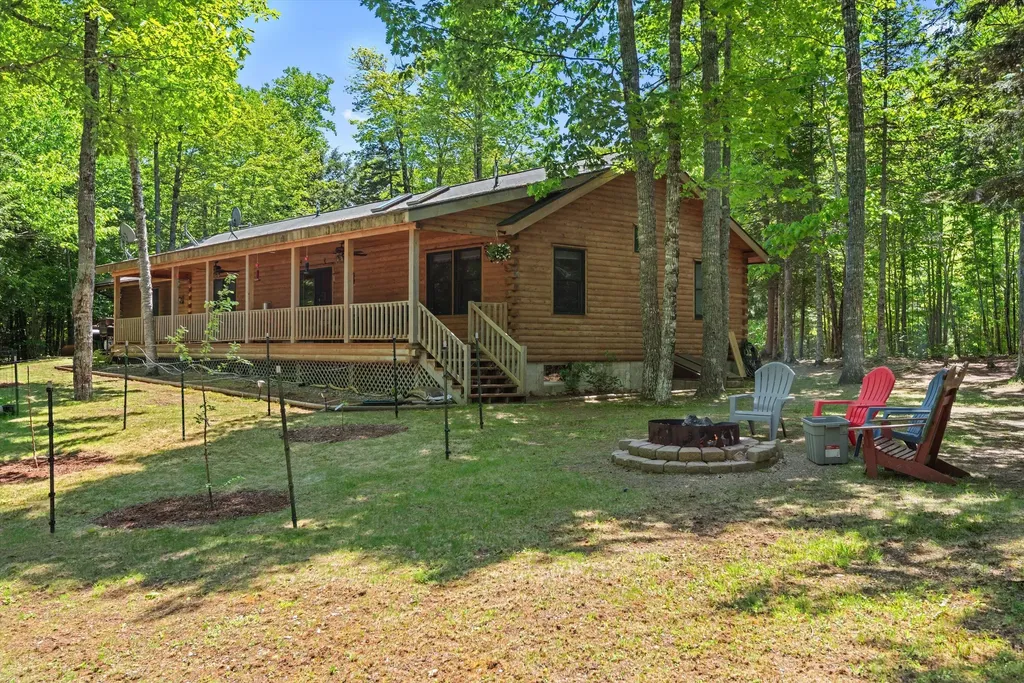 24 Big Lake Shores Road Greenlaw Chopping Twp ME 04668