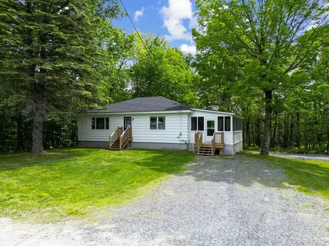 289 Oak Street Oakland ME 04963