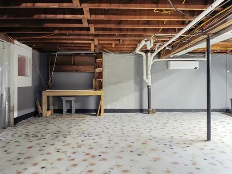 289 Oak Street Oakland ME 04963