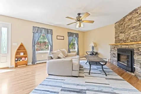 24 Turtle Drive Sabattus ME 04280