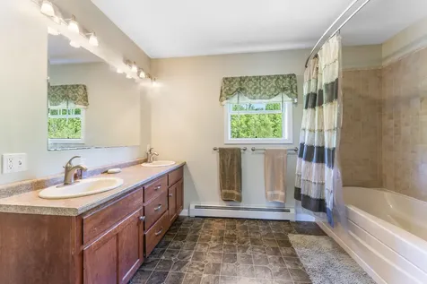 24 Turtle Drive Sabattus ME 04280