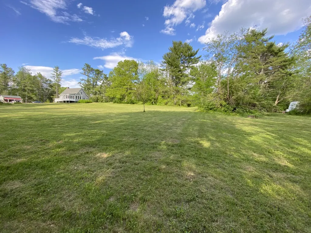 342 River Road Edgecomb ME 04556