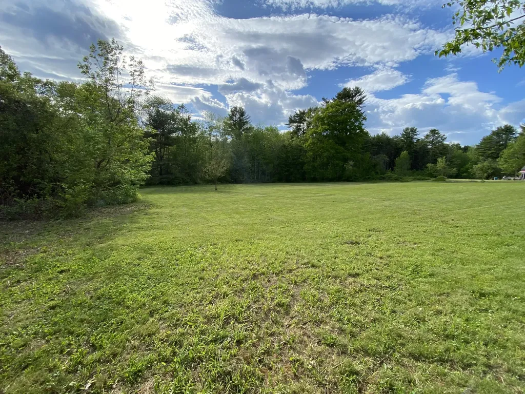 342 River Road Edgecomb ME 04556