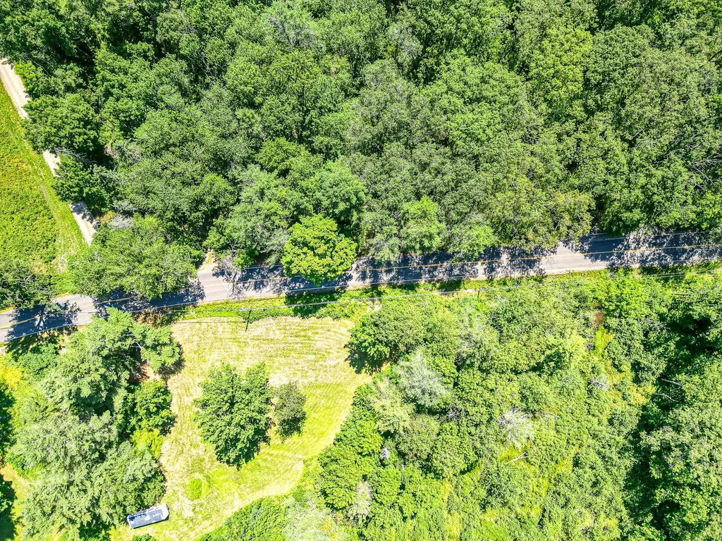 342 River Road Edgecomb ME 04556